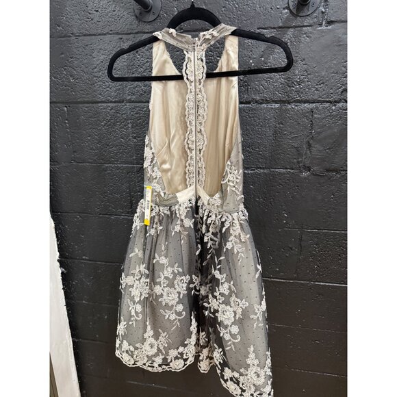 New Alice and Olivia Beatrice T-back Lace Fit And Flare Dress - Picture 6 of 8